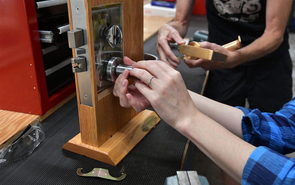 Why Choose a Local Locksmith Near Me? A Comprehensive Guide to Richmond Locksmith 24/7